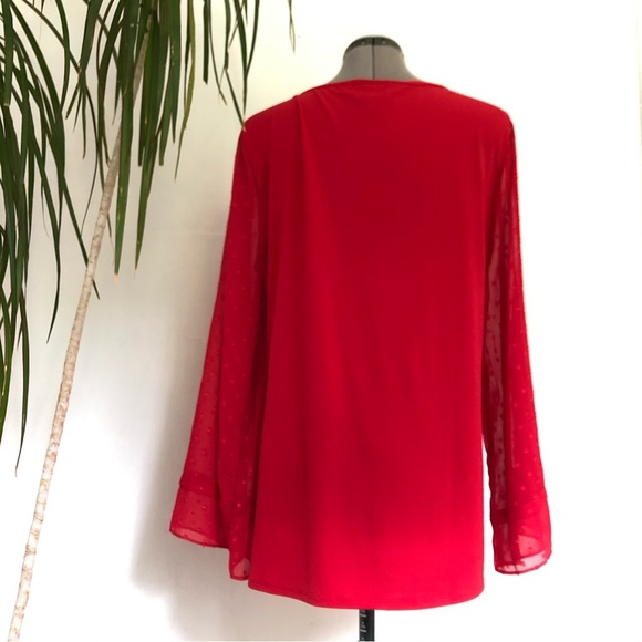 JM COLLECTION Women’s Red Long Sleeve Bellbottom Sleeve Blouse Size M - Picture 3 of 9